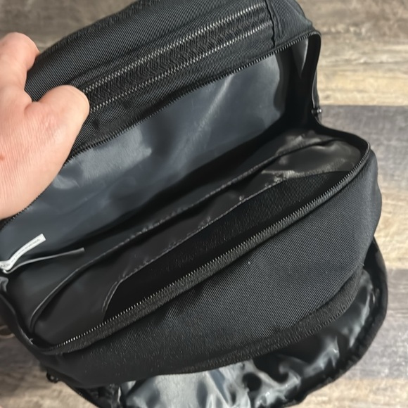 OGIO backpack - Picture 7 of 10